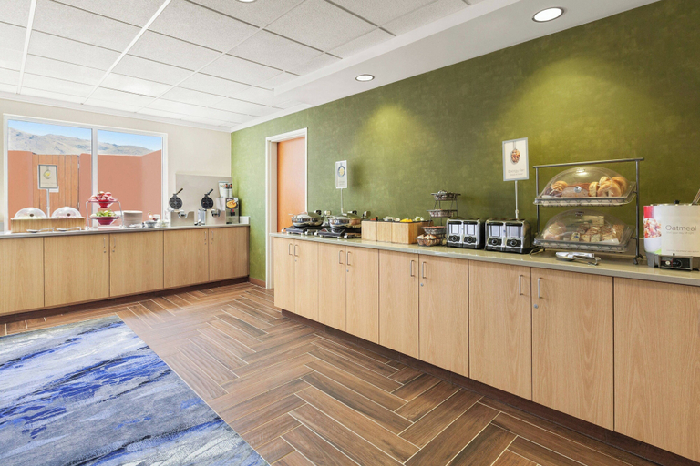 Food & Drinks 5, Fairfield Inn & Suites by Marriott Reno Sparks, Washoe