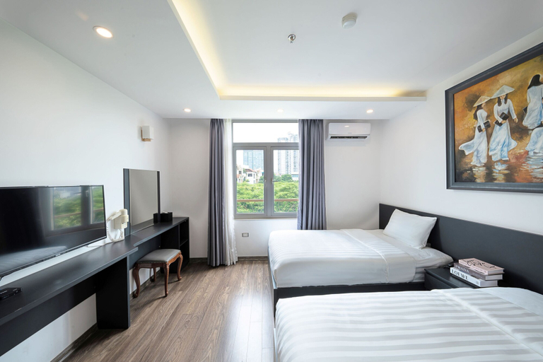 Bedroom 12