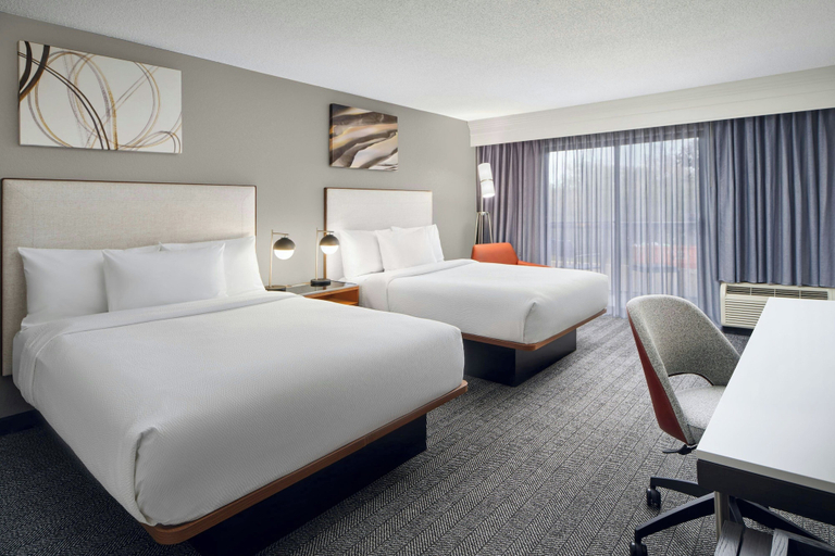 Bedroom 2, Courtyard® by Marriott® Baton Rouge South, East Baton Rouge