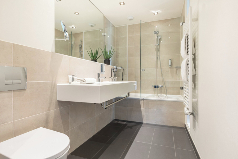 Bathroom 5, Garner Hotel Berlin - Mitte, Berlin