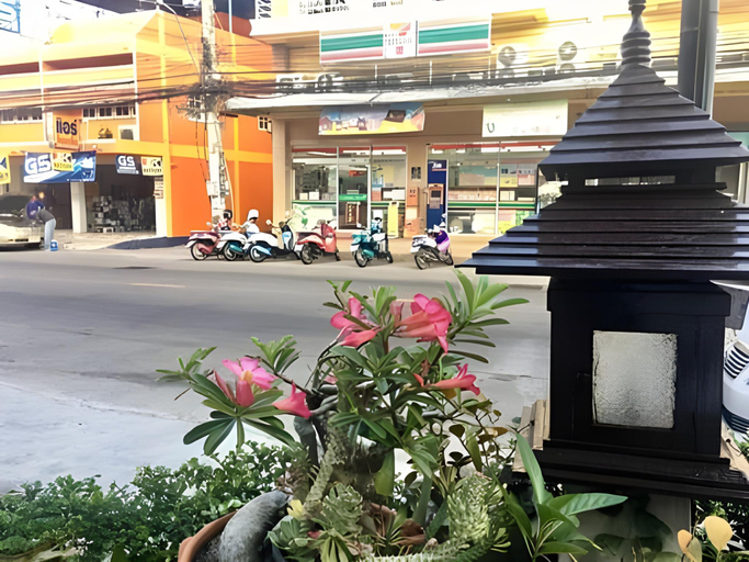Exterior & Views 3, Thawesook Grand Mansion, Muang Ubon Ratchatani