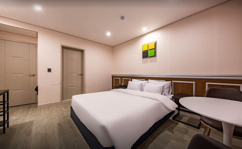 Bedroom 5, Grace Hotel, Cheonan