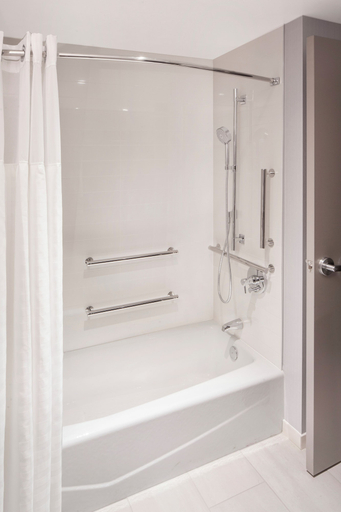 Bathroom 26