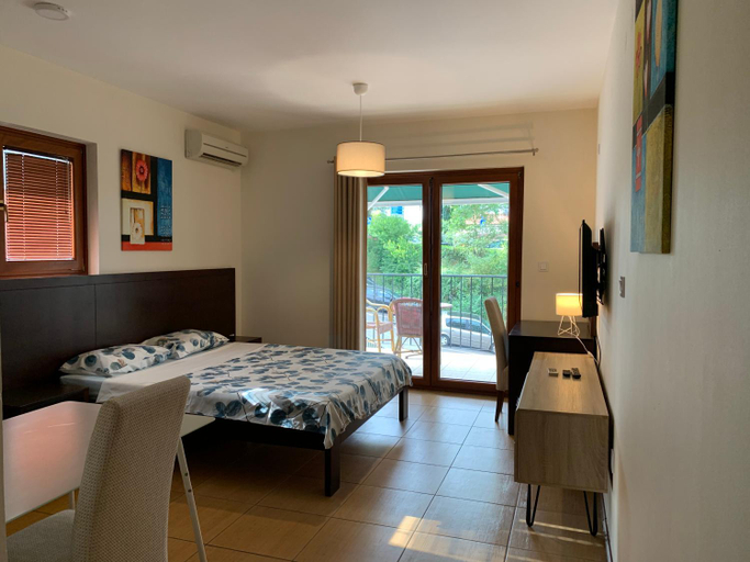 Bedroom 2, Apartments Amber House