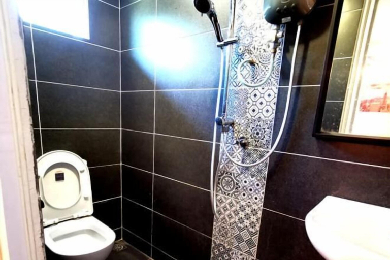 Bathroom 11
