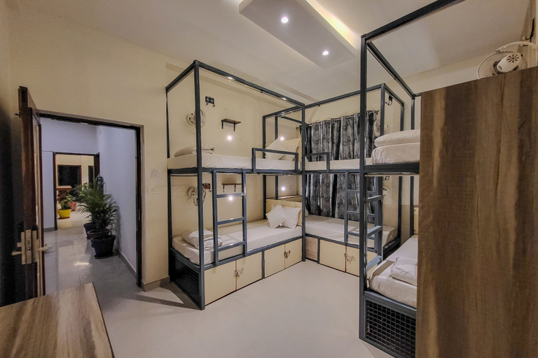 Bedroom 12