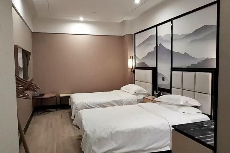 Bedroom 12