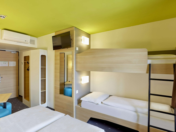 Bedroom 4, B&B Hotel Trier, Trier