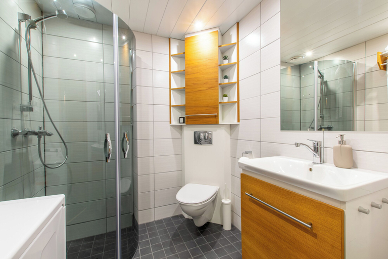 Bathroom 4, Uptown Hotel Apartments, Upplands-Väsby