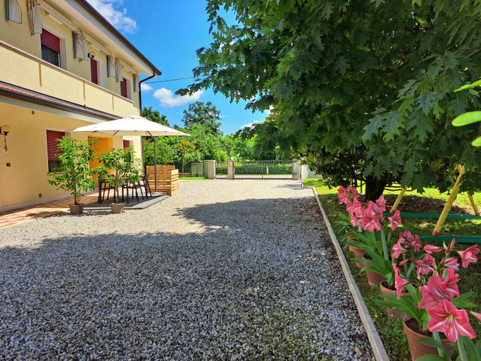 Others 3, Borgo Barucchella, Treviso