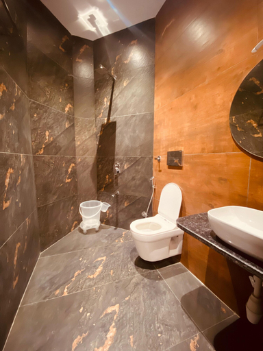Bathroom 3, Yashvrinda Hotel and Resort, Jodhpur
