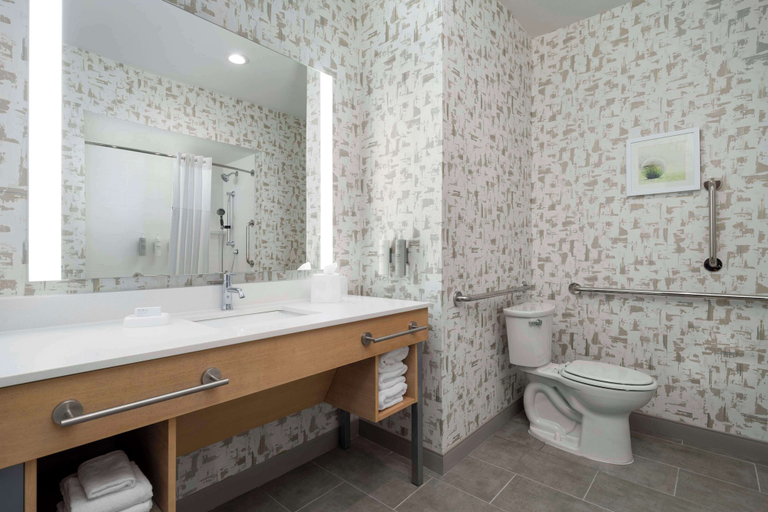 Bathroom 4, Hampton Inn & Suites Amarillo West, Potter