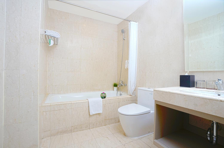 Bathroom 5, Somerset Berlian Jakarta, South Jakarta