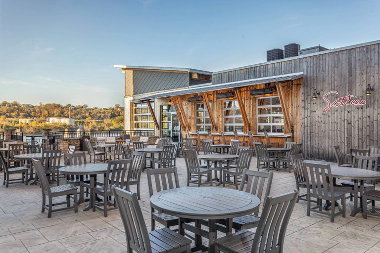 Food & Drinks 5, SpringHill Suites by Marriott Chattanooga Downtown/Cameron Harbor, Hamilton