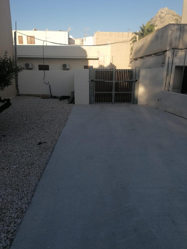 Others 3, Akoya Apartments, Trapani