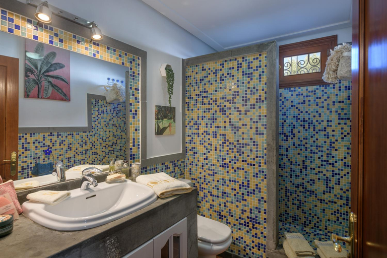 Bathroom 2, Boutique Boho Glam Villa With Private Pool, Las Palmas