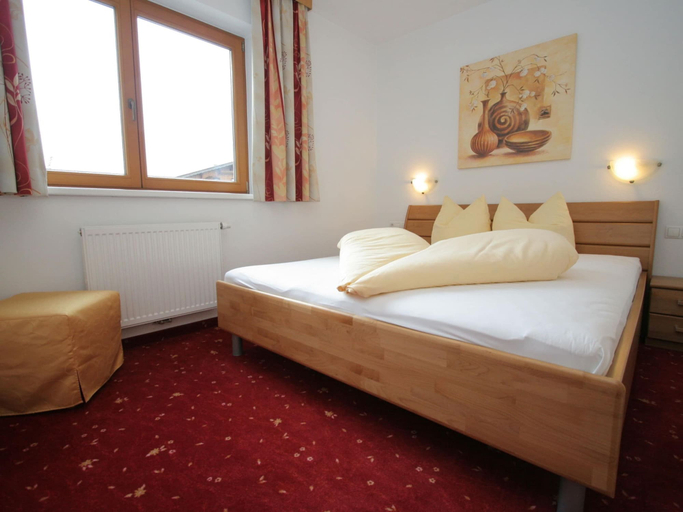 Bedroom 3, Spacious Apartment in Uderns near Ski Area, Schwaz