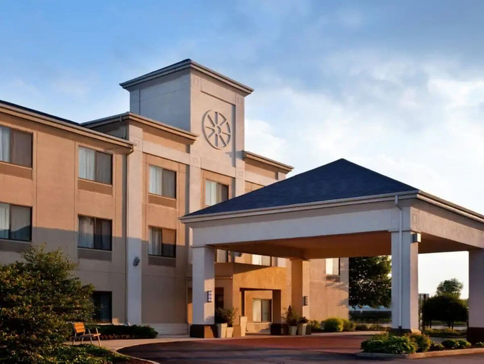 Exterior & Views 2, Baymont by Wyndham Merrillville, Lake