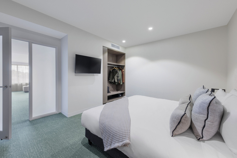Bedroom 12
