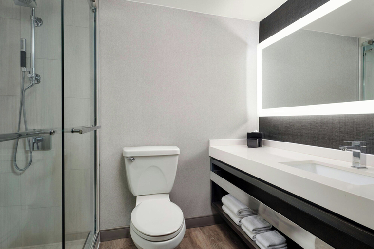 Bathroom 3, AC Hotel by Marriott Arlington National Landing, Arlington