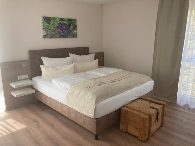 Bedroom 2, Gastehaus zum Weintraum, Mainz-Bingen