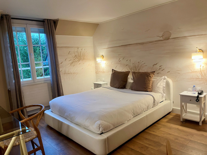 Bedroom 4, Moulin d'Orgeval, Yvelines
