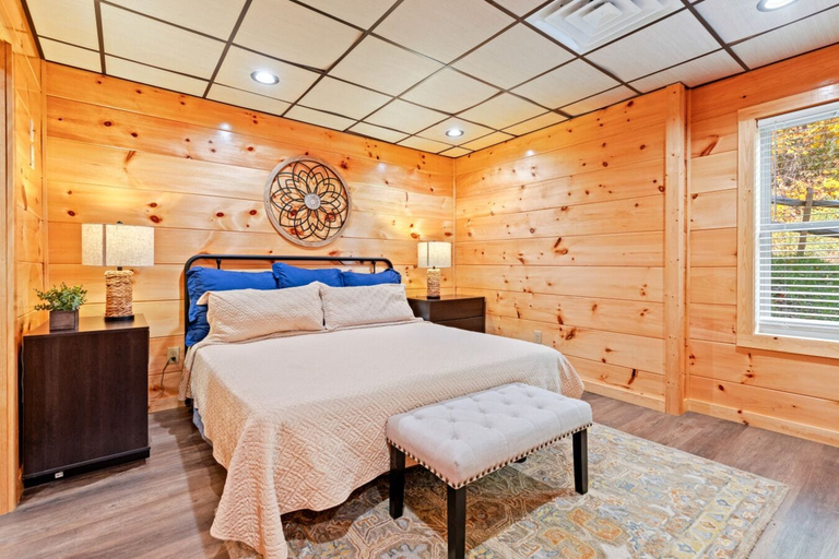 Bedroom 2, Elevated Escape by Ghosal Luxury Lodging, Sevier