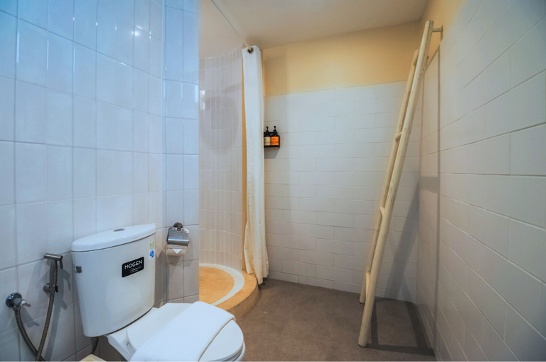 Bathroom 4, Sea Sun Bed & Beyond, Ko Samui