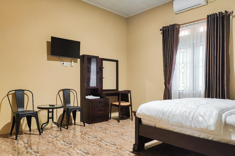 Bedroom 6
