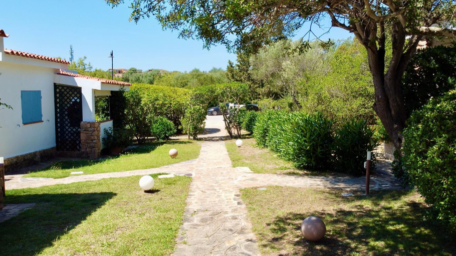 Others 5, Garden Retreat - Homey Experience, Olbia-Tempio