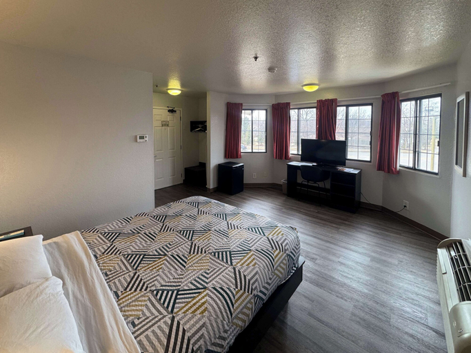 Bedroom 6