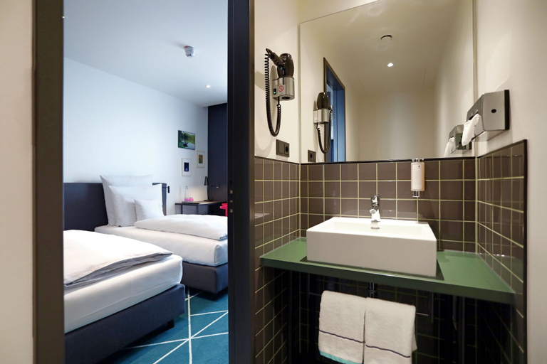 Bedroom 2, sander Hotel, Koblenz