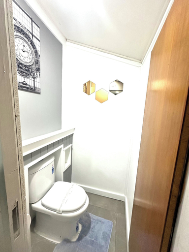 Bathroom 26