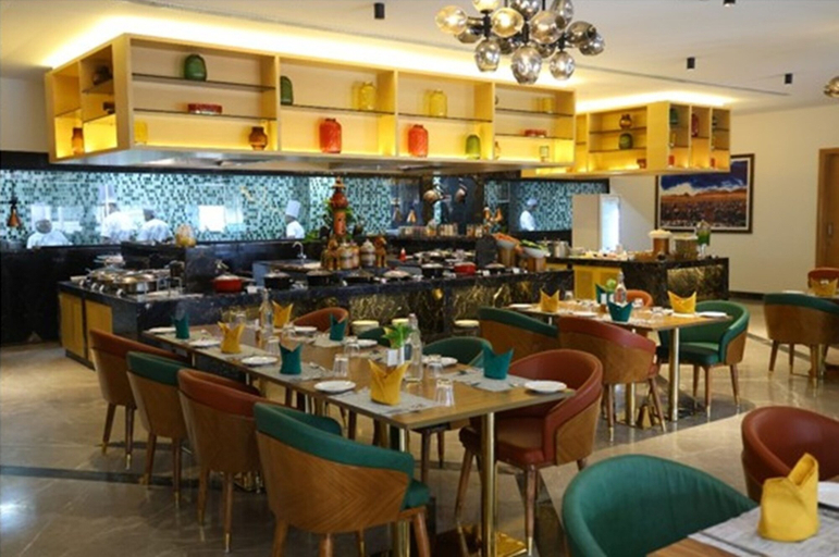 Food & Drinks 5, SRM Hotel Maraimalai Nagar, Kancheepuram