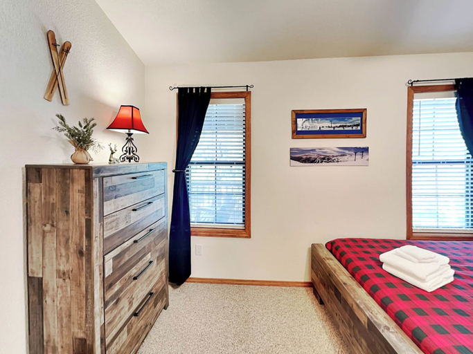 Bedroom 3, Blue Spruce Retreat by Ruidoso Vacation Rentals, Lincoln
