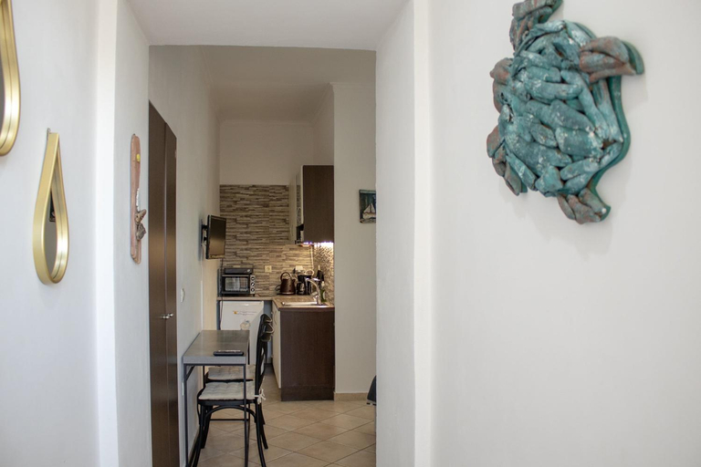 4, Mamouth Studios, Crete