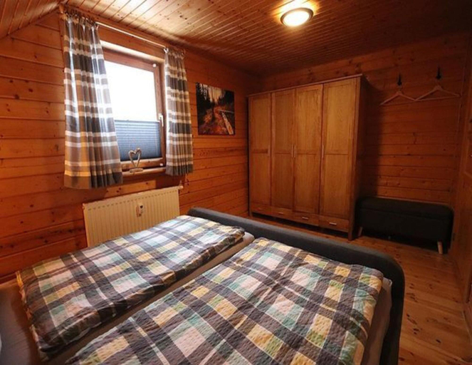 Room 2, Doppelhaushalfte in Hasselfelde, Harz