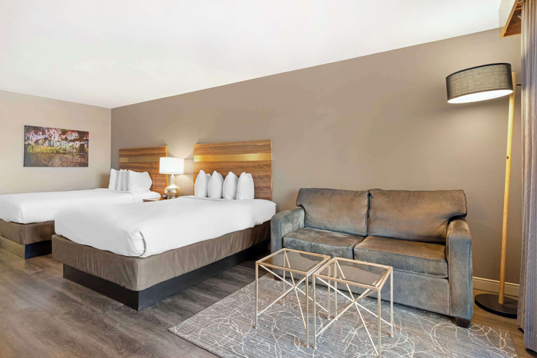 Bedroom 4, Best Western Cedar Inn & Suites, Calaveras