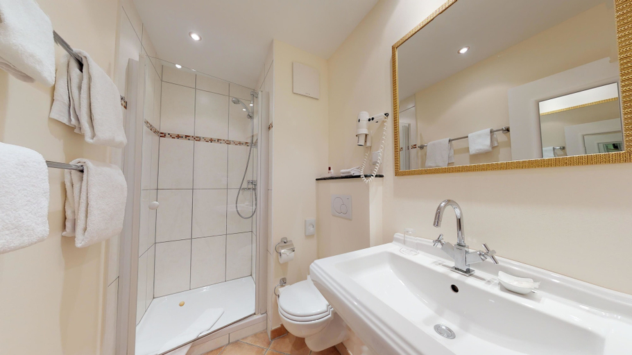Bathroom 2