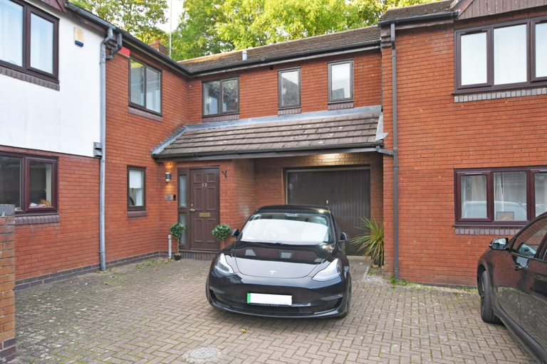 Exterior & Views, The Mews @ Aboyne Close Birmingham, Birmingham