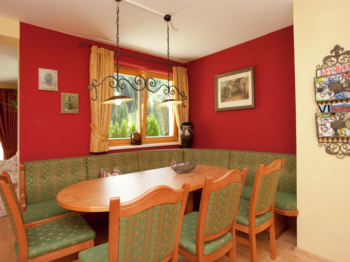 Others 4, Chalet in Saalbach near Ski Lift Sauna, Zell am See