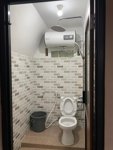 Bathroom 5, Livio Homestay, Lima Puluh Kota