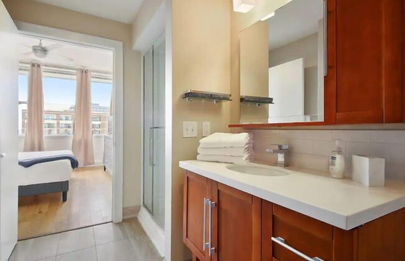 Bathroom 3, Legacy BnB Suites, Orleans