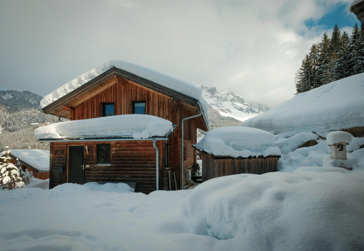 Exterior & Views 2, Chalet in Dachstein West With Shared Pool, Hallein