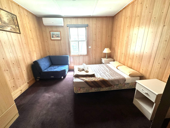 Bedroom 12
