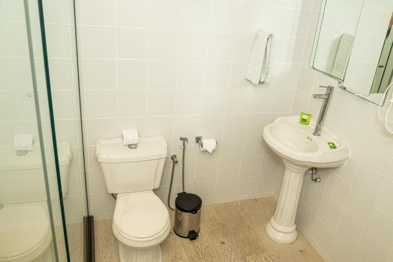 Bathroom 5, VOA Hotel Caxambu, Caxambu