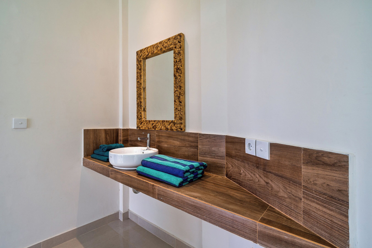 Bathroom 6