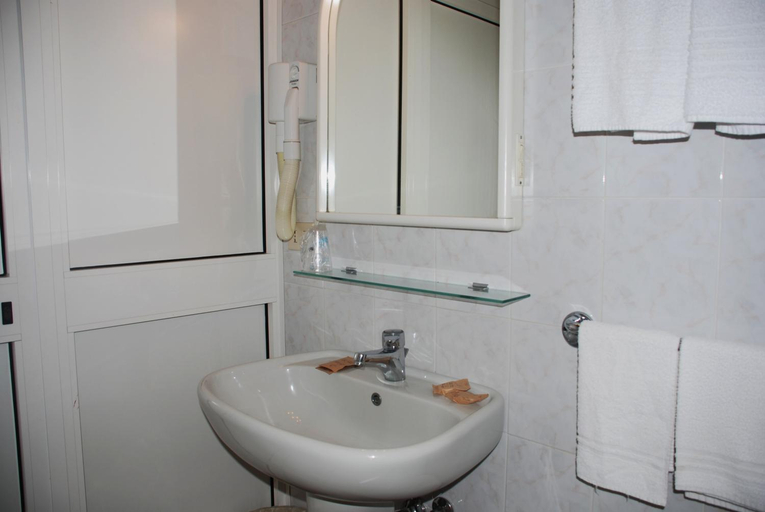 Bathroom 6