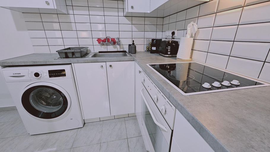 Room 2, 103 LCA - Stay Green Apartment, Larnaca