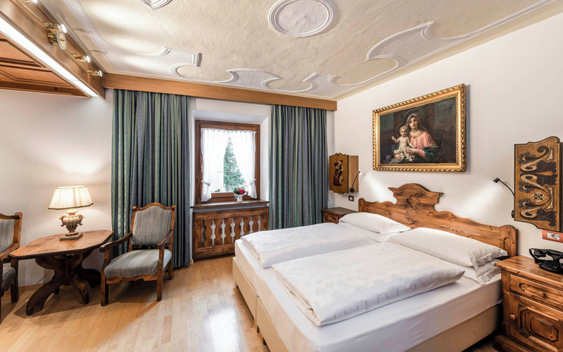 Bedroom 2, Cavallino d'Oro, Bolzano